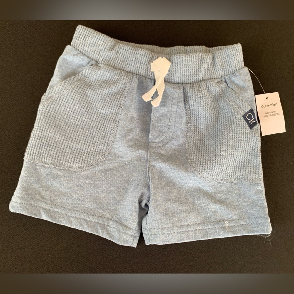 Calvin Klein 6-9 M Short